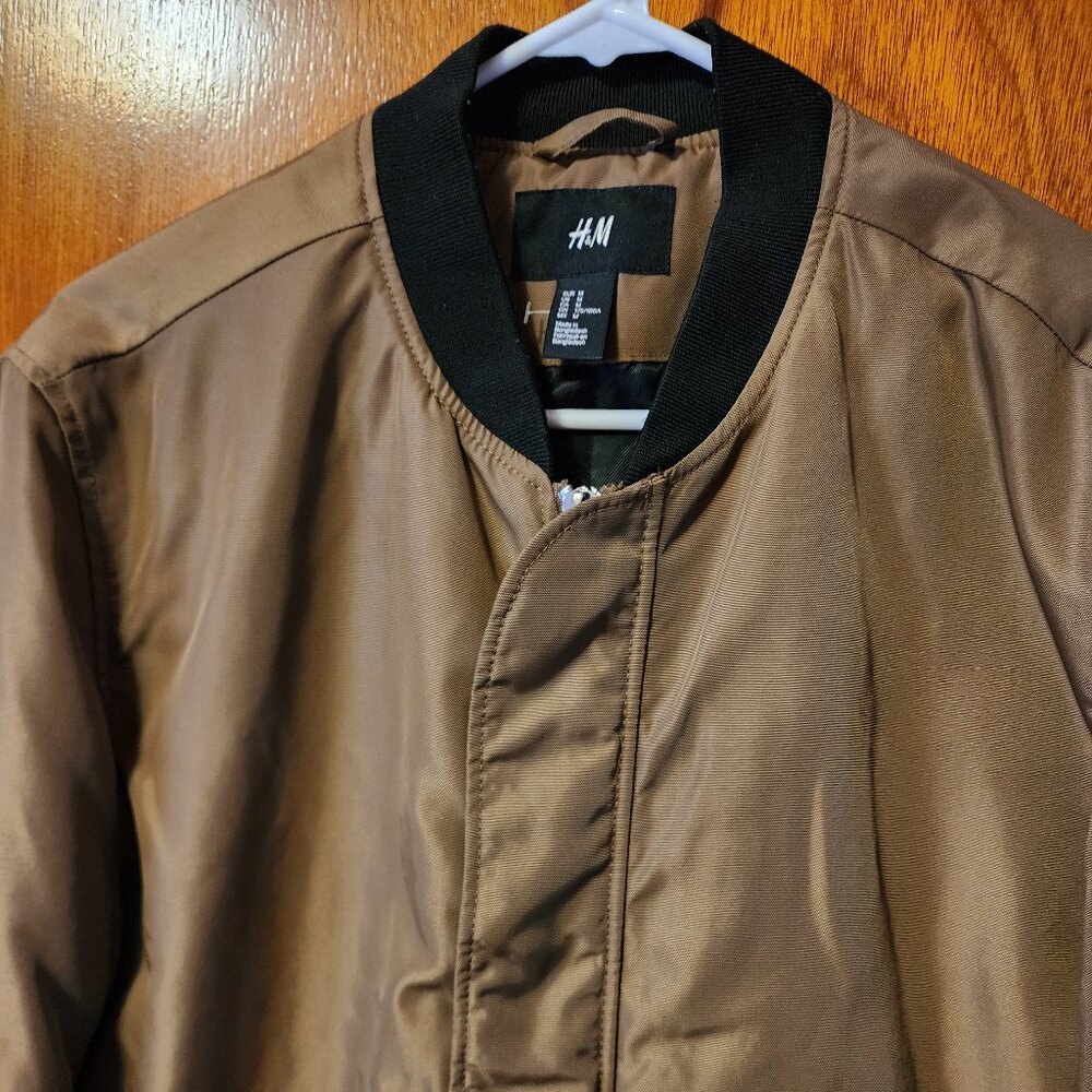 Men's Medium H&M Tan/Black Padded Full Zip Bomber Jacket